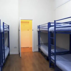 Отель Saint James Backpackers Кровать в общем номере с двухъярусной кроватью фото 11