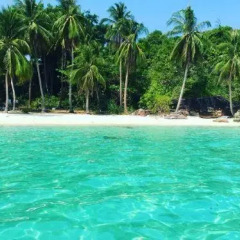 Отель Hana Resort & Bungalow пляж