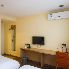 Отель Home Inn Beijing Capital Airport Terminal No. 3 удобства в номере