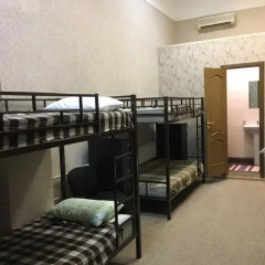 Гостиница Ланселот 2* Кровать в мужском общем номере с двухъярусной кроватью фото 3