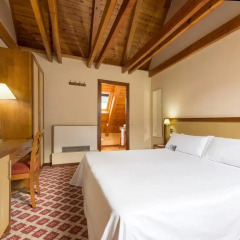 Отель Tryp Vielha Baqueira Улучшенный номер разные типы кроватей