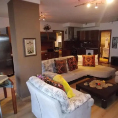 Отель Wilson Square Aparment Тирана комната для гостей фото 2