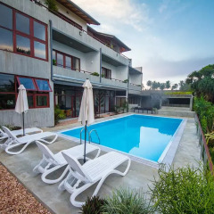 Отель Amba Ayurveda Boutique Hotel Шри-Ланка, Пляж Golden Mile - отзывы, цены и фото номеров - забронировать отель Amba Ayurveda Boutique Hotel онлайн бассейн фото 2