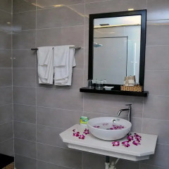 The World Hotel Nha Trang 3* Улучшенный номер с различными типами кроватей фото 10