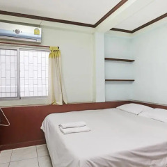 Отель Amarin Inn 2* Стандартный семейный номер с двуспальной кроватью фото 11