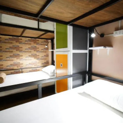 Urban Hostel Bangkok Кровать в общем номере с двухъярусной кроватью фото 13