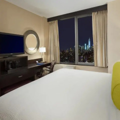 Отель Fairfield Inn & Suites by Marriott New York Midtown Manhattan/Penn Station 3* Номер Делюкс с различными типами кроватей фото 4