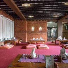Отель Kantipur Temple House Непал, Катманду - 1 отзыв об отеле, цены и фото номеров - забронировать отель Kantipur Temple House онлайн фитнесс-зал фото 3