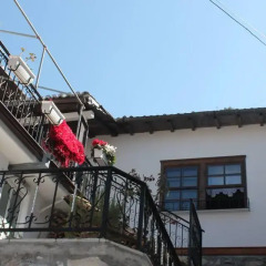 Ana's Hostel Берат