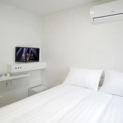 Отель K-Guesthouse Dongdaemun Premium 2 2* Стандартный номер с различными типами кроватей фото 6