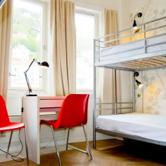 Отель Marken Guesthouse Кровать в мужском общем номере фото 4