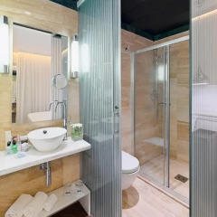 Отель H10 Universitat 4* Стандартный номер с различными типами кроватей фото 28