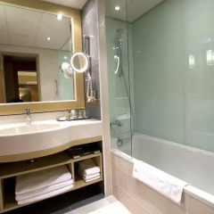 Отель Hilton Prague Old Town 5* Полулюкс с различными типами кроватей фото 7