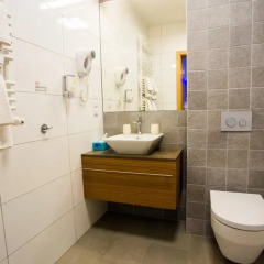 Отель Hubska Apartments Польша, Вроцлав - отзывы, цены и фото номеров - забронировать отель Hubska Apartments онлайн ванная