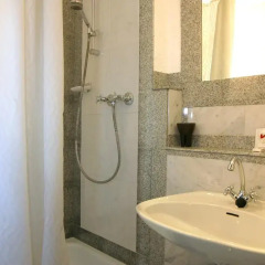 Отель Airporthotel Regent 3* Стандартный номер с различными типами кроватей фото 5