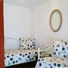 Отель Guest House The Old House Стандартный номер с 2 отдельными кроватями (общая ванная комната) фото 2