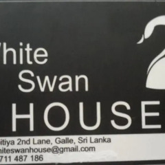 Отель The White Swan House городской автобус