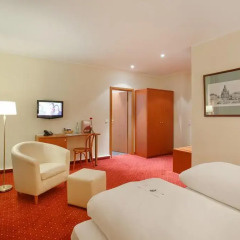 AZIMUT Hotel Dresden комната для гостей фото 5