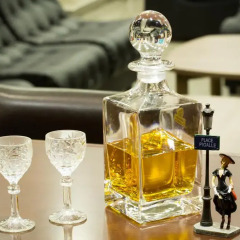Hotel Sterling Garni гостиничный бар