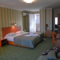 Отель Новиз 4* Стандартный номер с двуспальной кроватью фото 12