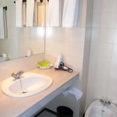 Отель Apartamentos Descartes Апартаменты фото 9
