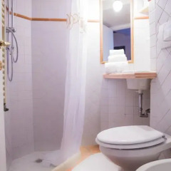 Апартаменты Cozy Apartment in via dei Cappellari, Campo de' Fiori Рим ванная