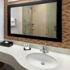 Отель Courtyard by Marriott New York Manhattan/SoHo 3* Стандартный номер с различными типами кроватей фото 3