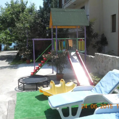 Отель Diana Guest House Поморие бассейн