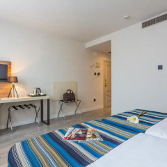 Urban Dream Granada Hotel 4* Стандартный номер с двуспальной кроватью фото 3