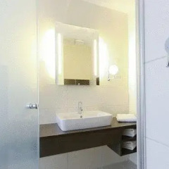 Отель EnergieHotel Berlin City West 3* Стандартный номер с различными типами кроватей фото 4
