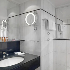 Sheraton München Westpark Hotel 4* Улучшенный номер с различными типами кроватей
