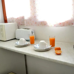 Отель Bronson Apartman в номере фото 3