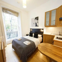 Апартаменты Studios 2 Let Serviced Apartments - Cartwright Gardens Студия с различными типами кроватей фото 17