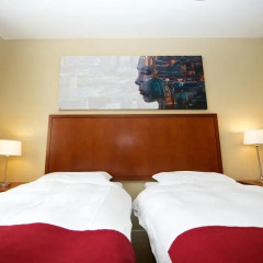Отель Staycity Aparthotels Saint Augustine Street 4* Апартаменты с различными типами кроватей