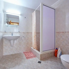 Отель Guest House Nadin Болгария, Поморие - отзывы, цены и фото номеров - забронировать отель Guest House Nadin онлайн ванная фото 2