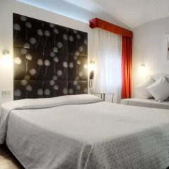 Hotel Aaron 3* Стандартный номер с различными типами кроватей фото 7