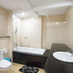 Отель Rawai Suites Phuket ванная