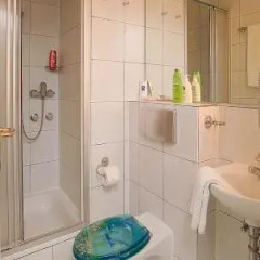 Отель Hotelgarni Frankfurt Стандартный номер с различными типами кроватей фото 20