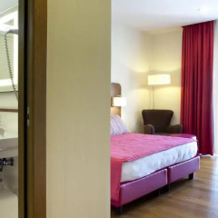 Hotel Plaza 4* Номер Комфорт с двуспальной кроватью фото 8