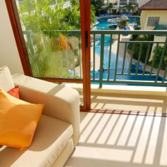 Апартаменты Two Bedrooms Holiday Apartment балкон