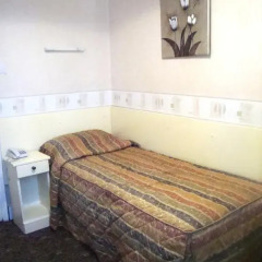 Earls Court Hotel 2* Стандартный номер с различными типами кроватей (общая ванная комната) фото 4