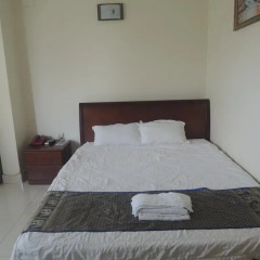Phu Vinh Hotel сейф в номере
