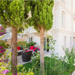 Отель Garden Suites фото 2