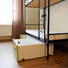 Little Quarter Hostel Кровать в общем номере с двухъярусной кроватью фото 5