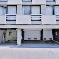 Апартаменты Apartments Résidence Louise парковка