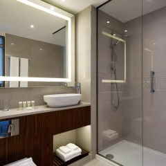 Отель Courtyard Marriott Belgrade City Center Сербия, Белград - 1 отзыв об отеле, цены и фото номеров - забронировать отель Courtyard Marriott Belgrade City Center онлайн ванная
