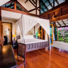Отель Koh Jum Beach Villas 4* Вилла с различными типами кроватей фото 3