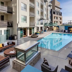 Отель Luxury Two Bedroom Near The Grove США, Лос-Анджелес - отзывы, цены и фото номеров - забронировать отель Luxury Two Bedroom Near The Grove онлайн бассейн