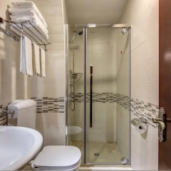 Отель B&B Leoni Di Giada 3* Стандартный номер с двуспальной кроватью фото 14