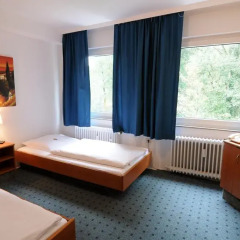 Отель Waldhotel Unterbach 2* Стандартный номер с двуспальной кроватью фото 7